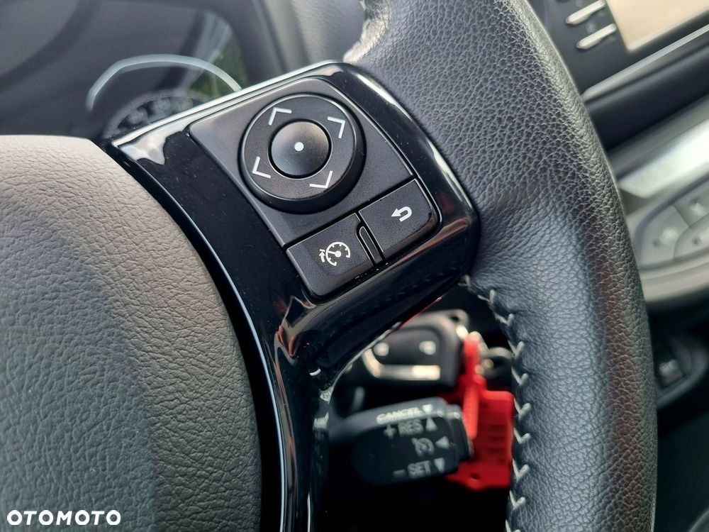 Toyota Yaris 1.5 Active - 17