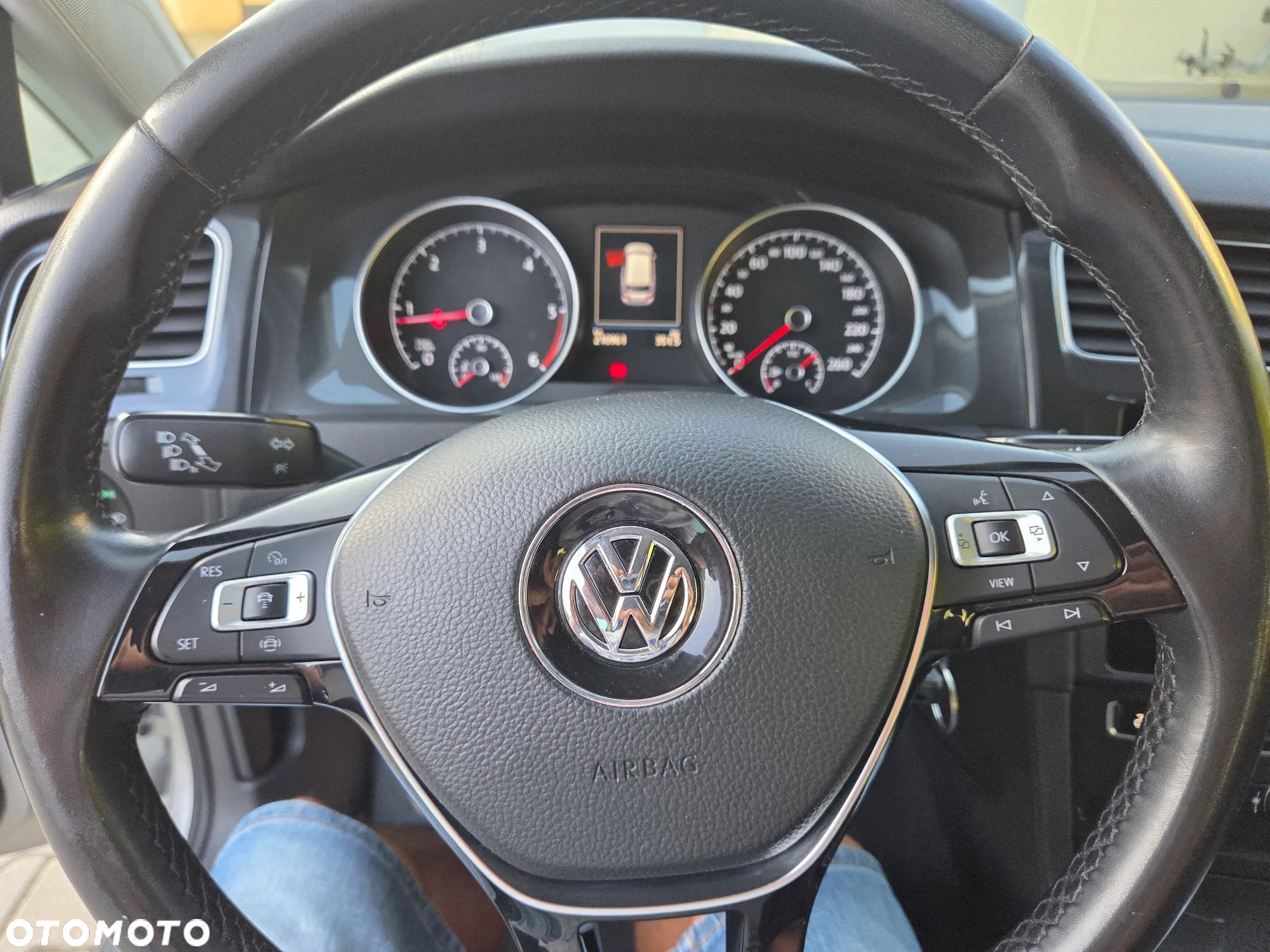 Volkswagen Golf VII 1.6 TDI BMT Comfortline - 9