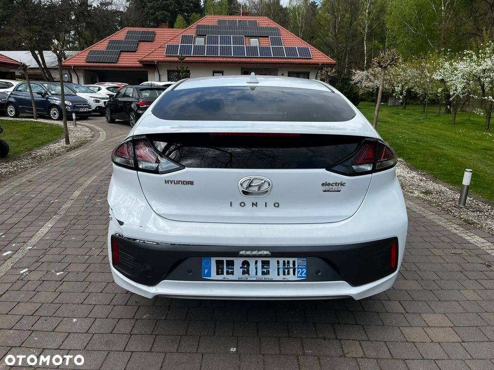 Hyundai IONIQ - 6