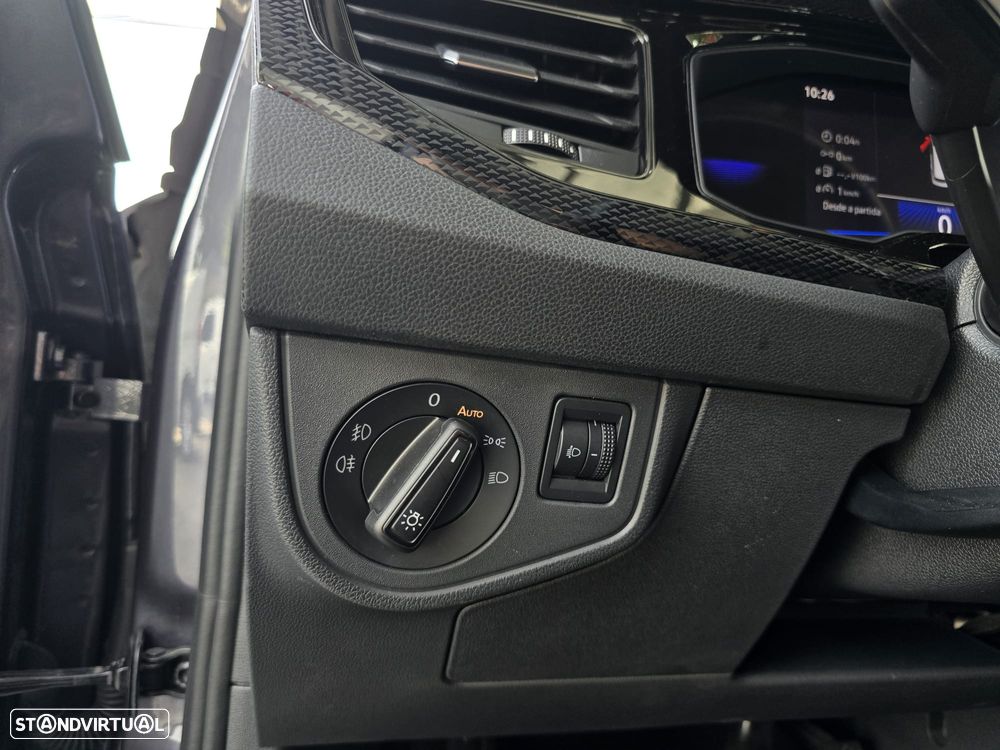 VW Polo 1.0 TSI Urban DSG - 10
