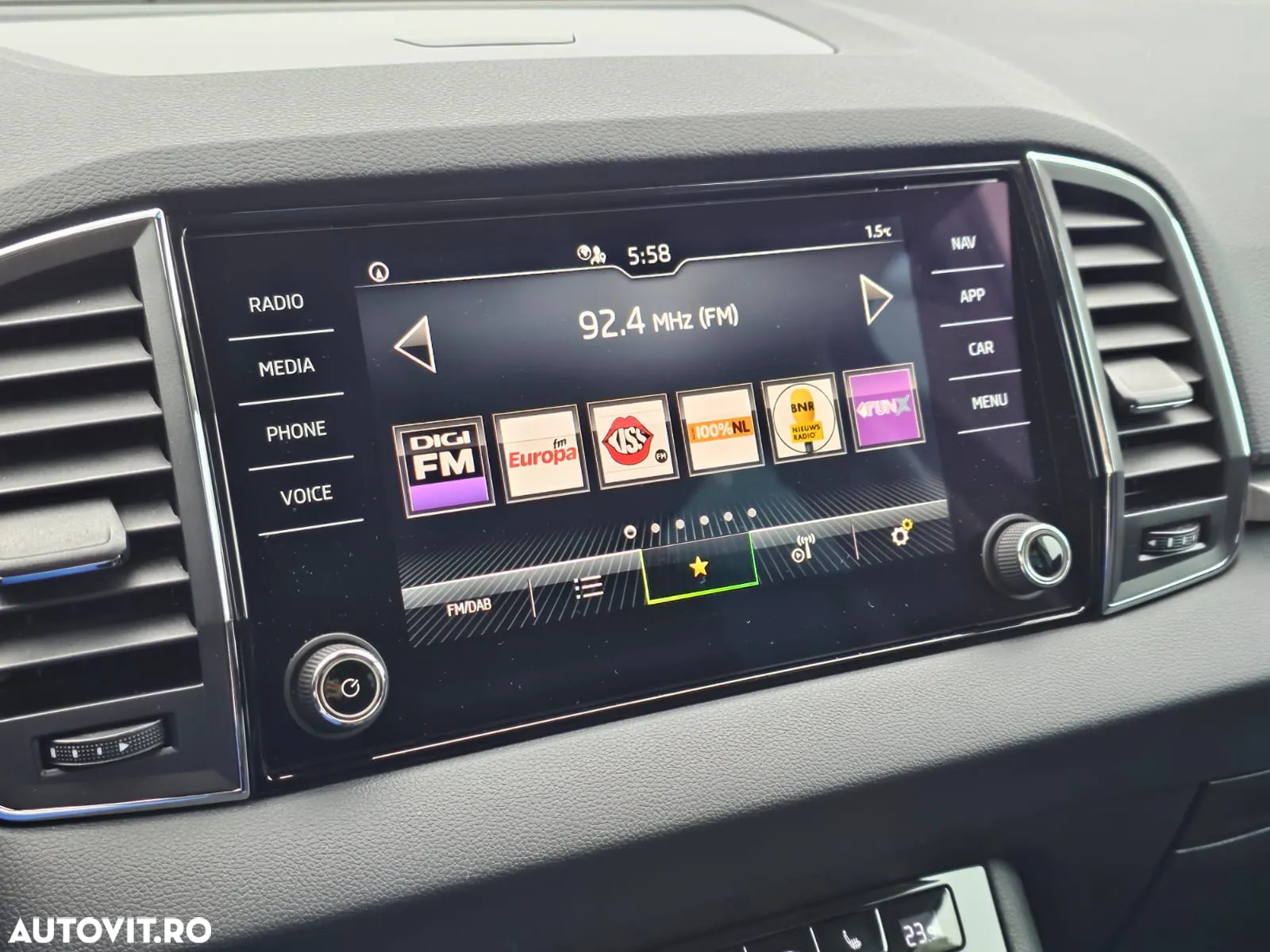 Skoda Karoq 1.5 TSI DSG Sportline - 27