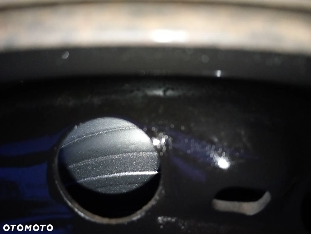 Skoda Fabia 1.2 HTP COOL EDITION - 40