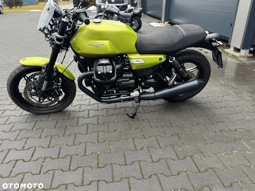 Moto Guzzi V7 - 18