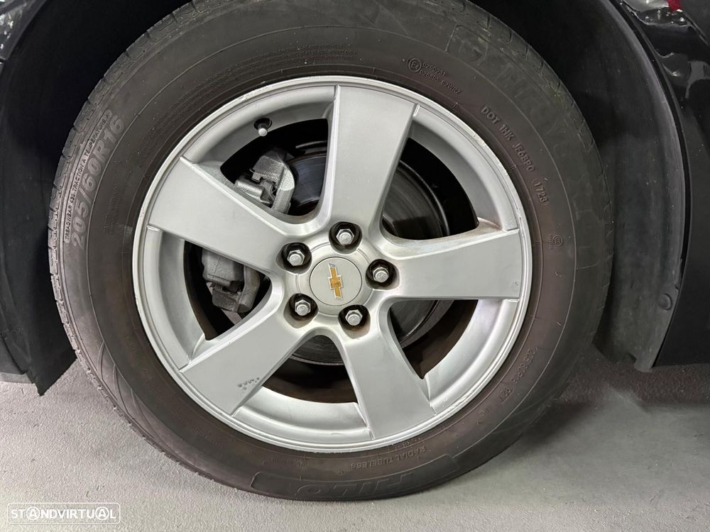 Chevrolet Cruze 1.6 LS - 21
