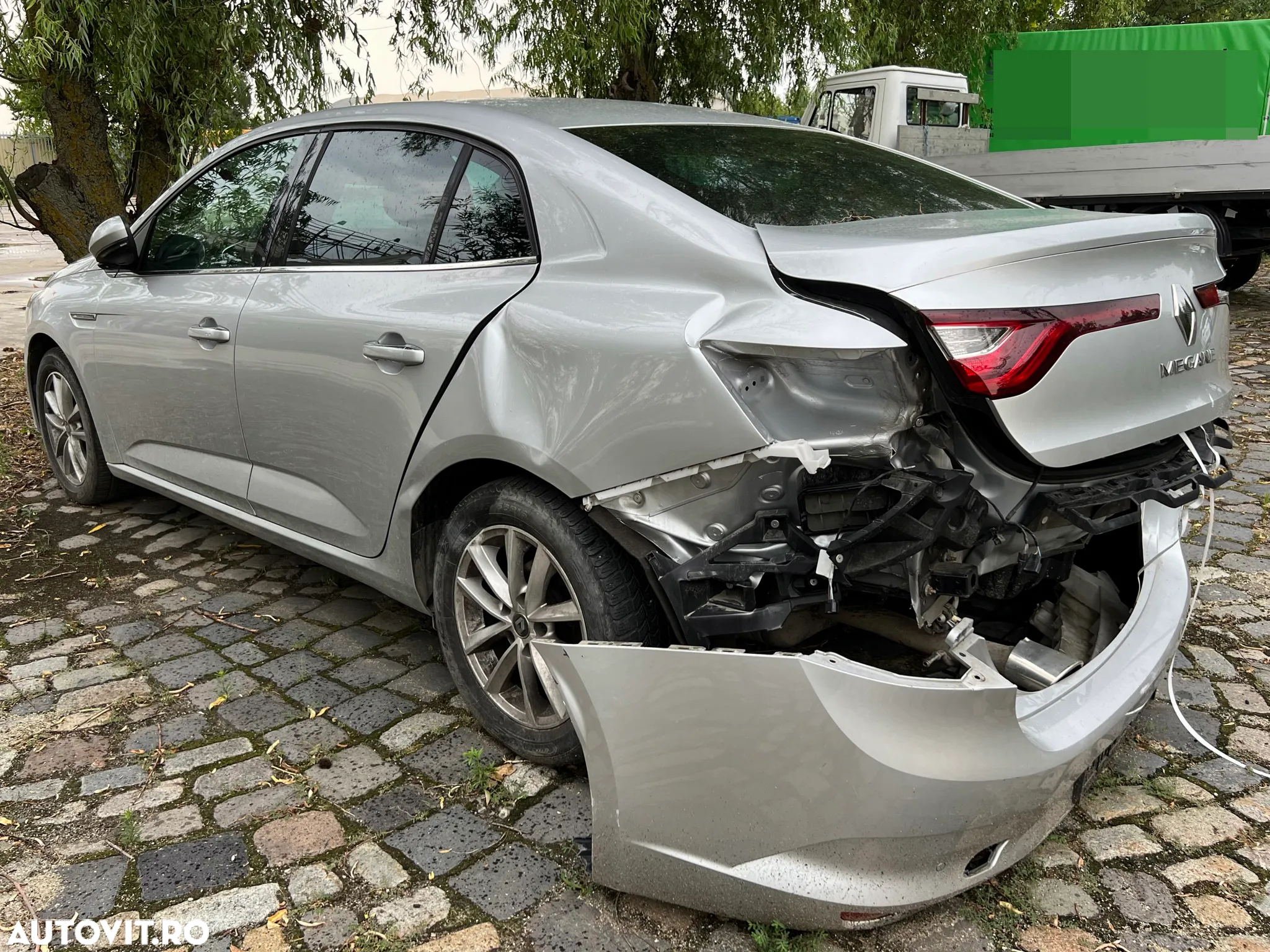 Renault Megane TCe 140 EDC GPF Intens - 3