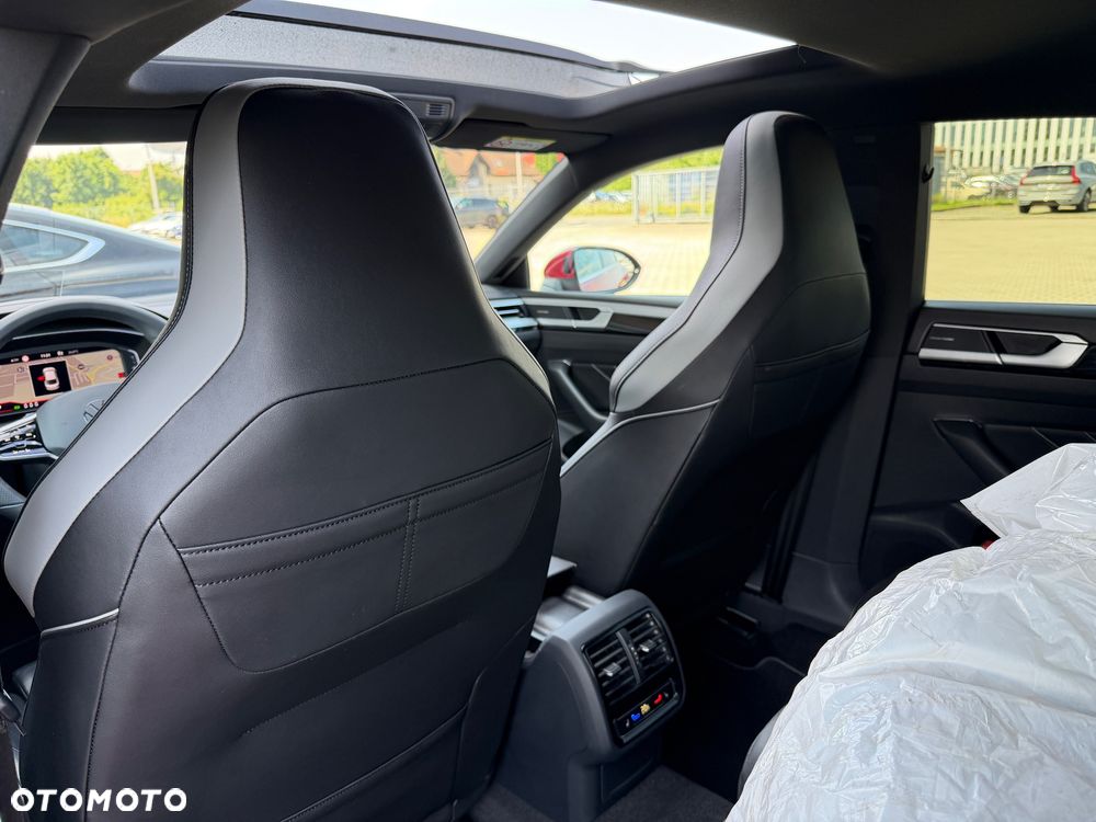 Volkswagen Arteon 2.0 TDI SCR 4Motion DSG R-Line - 23