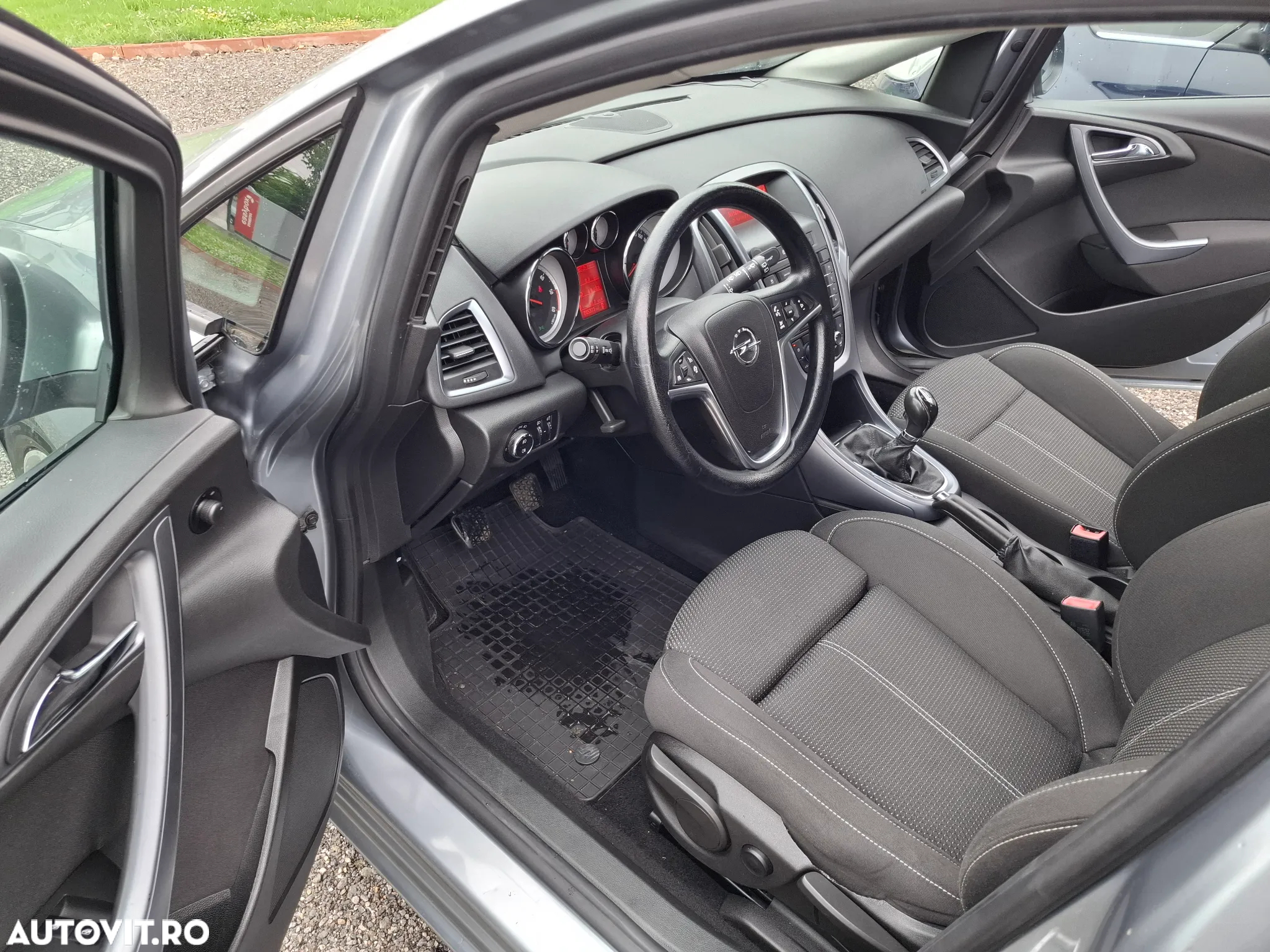 Opel Astra 1.7 CDTI Cosmo - 4