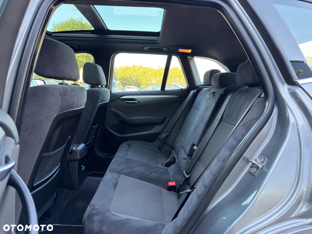 BMW X1 sDrive20i - 28