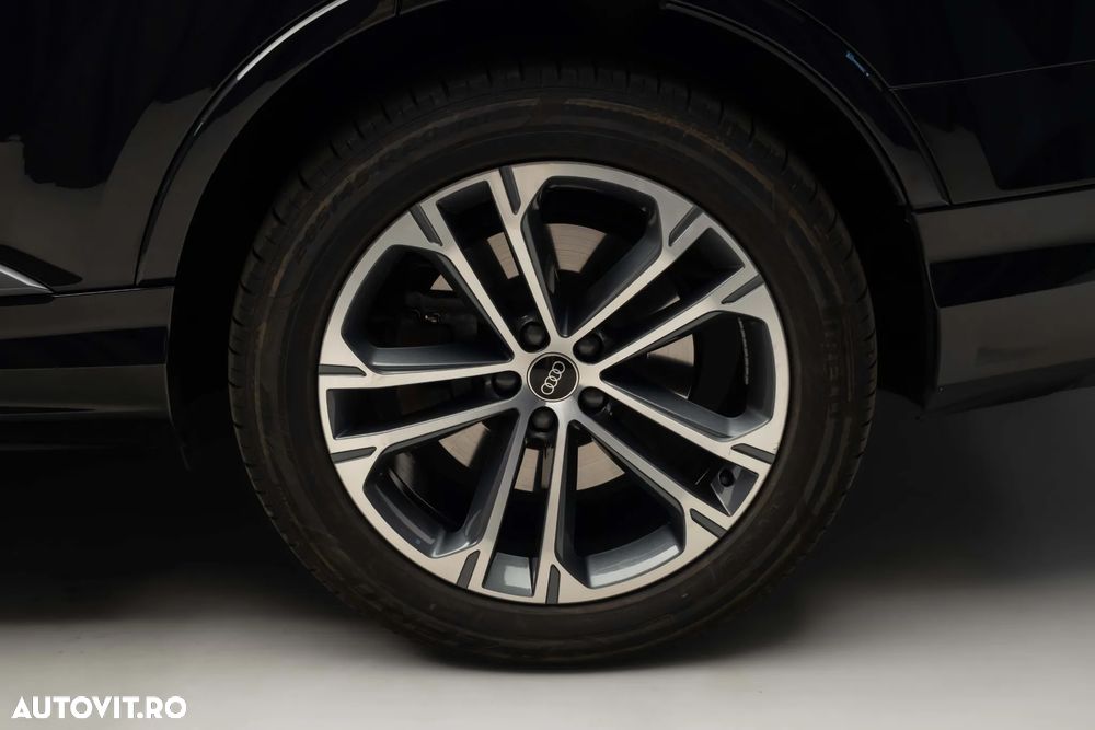 Audi Q7 55 TFSI e quattro Tiptronic PHEV S Line - 10