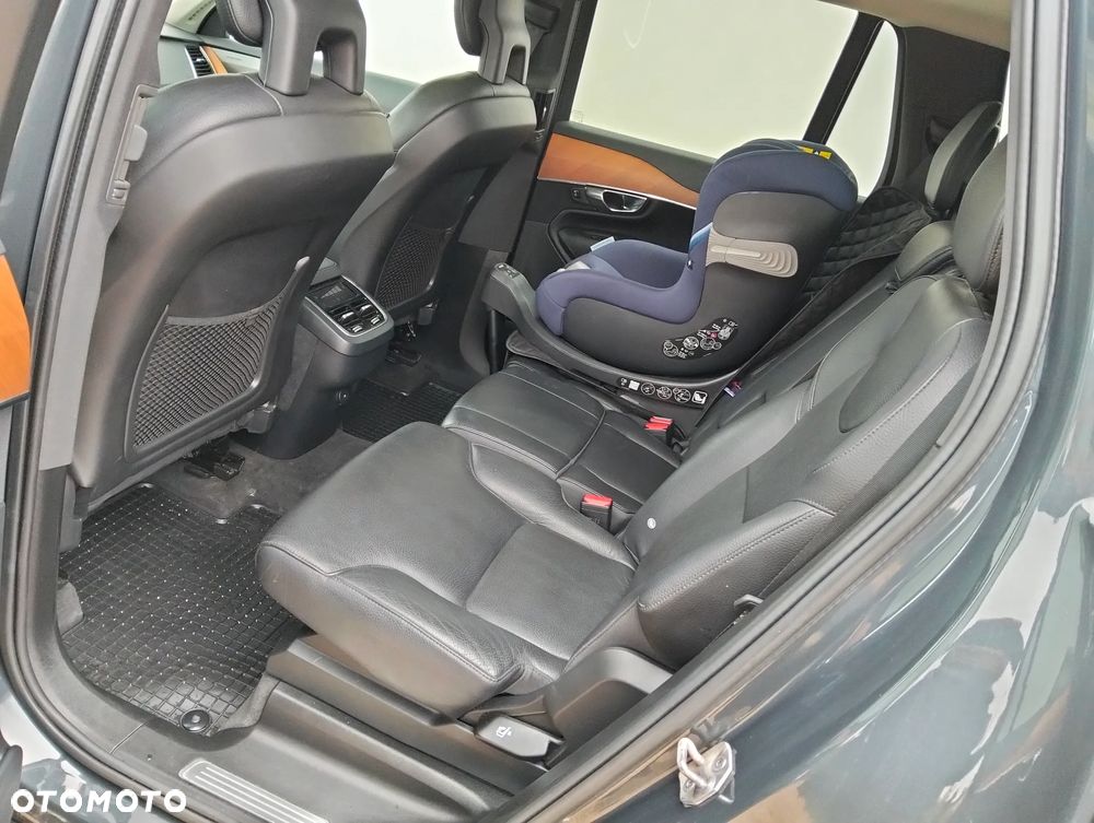 Volvo XC 90 T6 GPF AWD Momentum 7os - 16