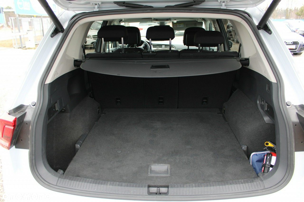 Volkswagen Tiguan Allspace 2.0 TDI SCR Comfortline - 14