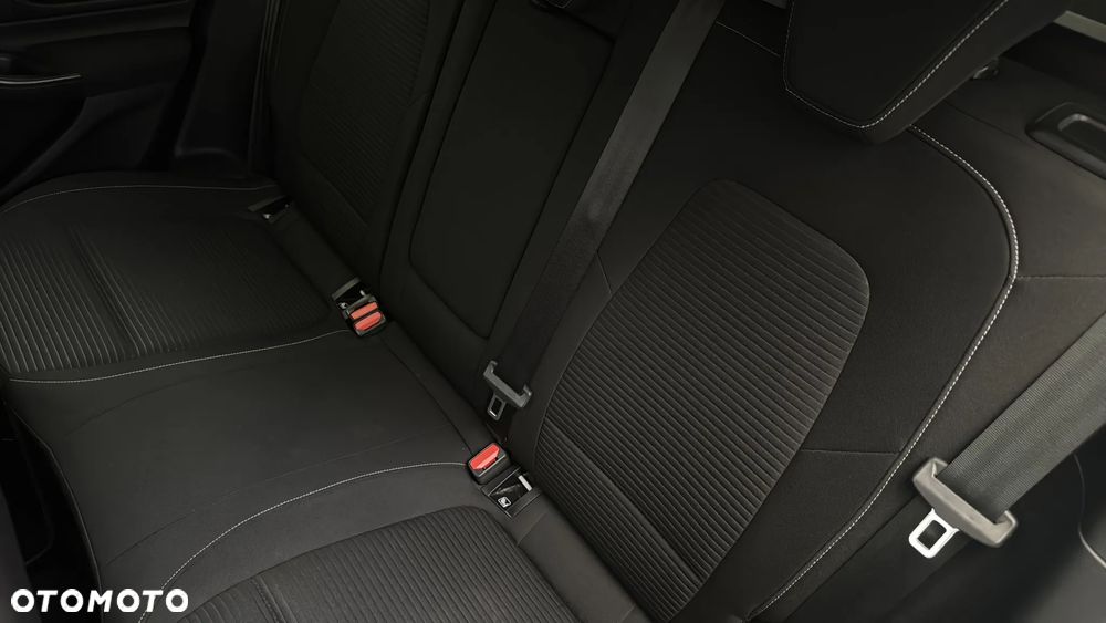 Ford Focus 1.0 EcoBoost Titanium X - 22