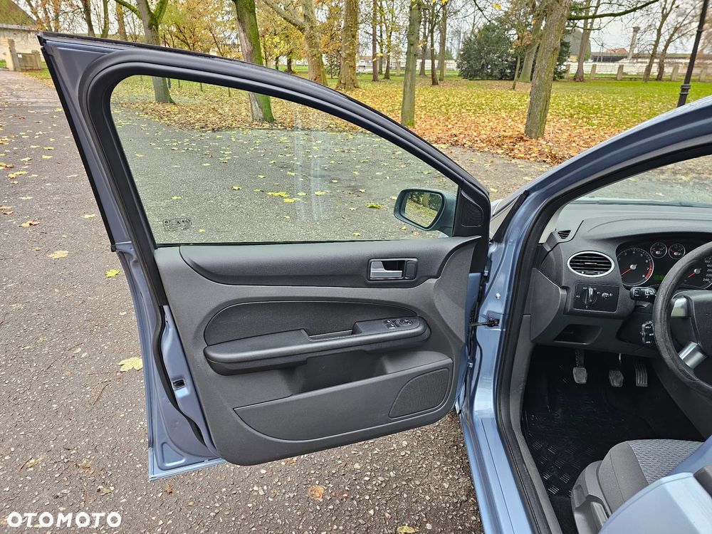 Ford Focus - 11