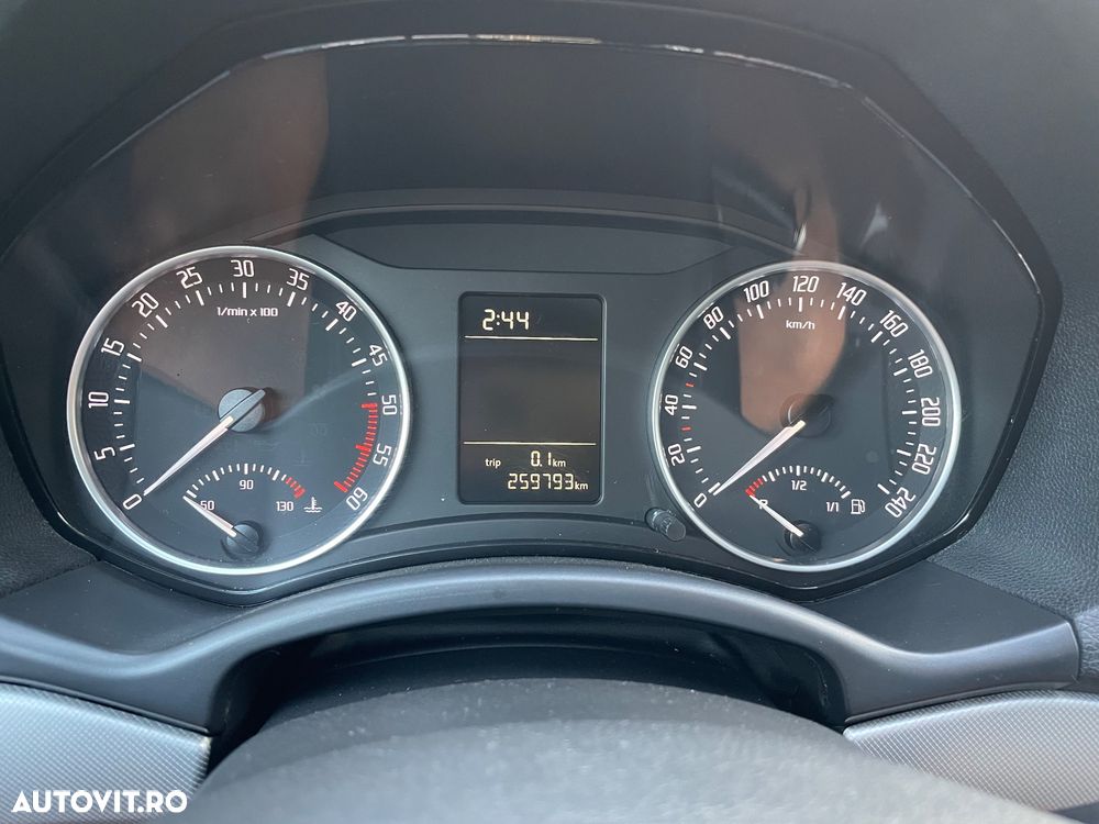 Skoda Octavia - 23