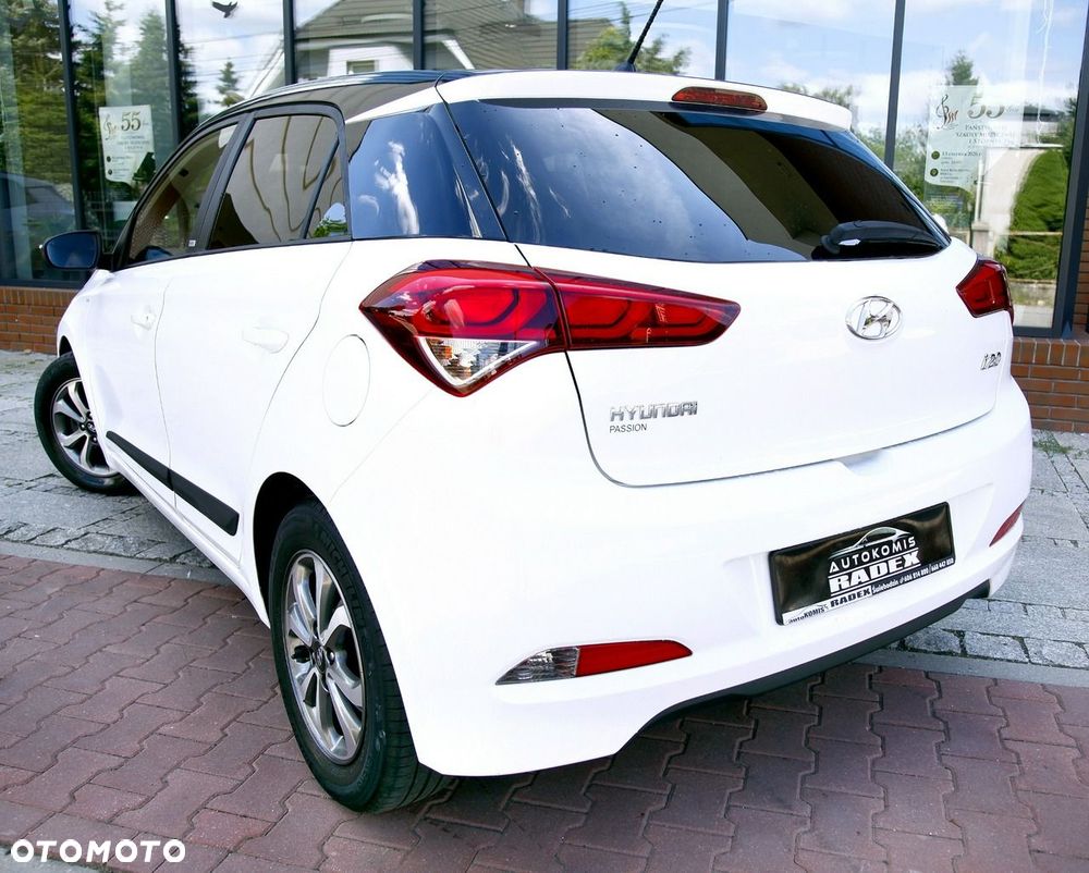 Hyundai i20 1.2 Passion Plus - 24