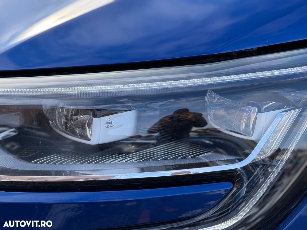 Renault Megane ENERGY TCe 205 EDC GT - 31