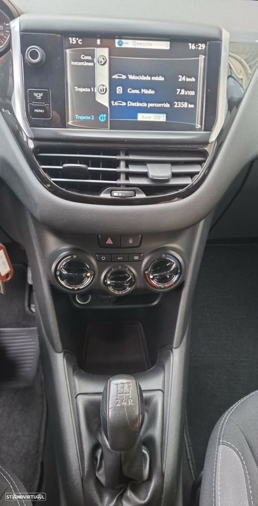 Peugeot 208 1.2 PureTech Active - 14