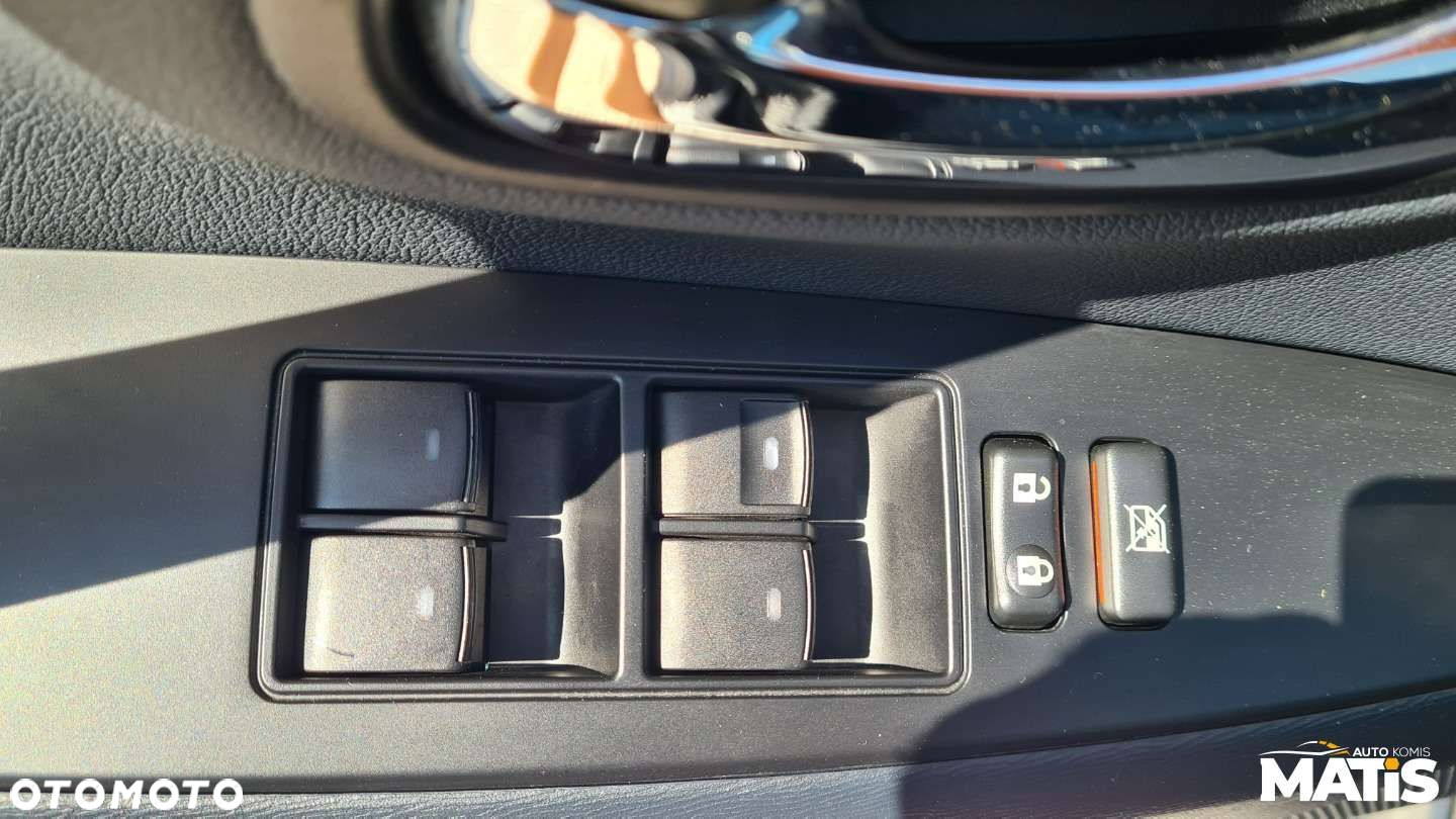 Toyota Avensis - 19