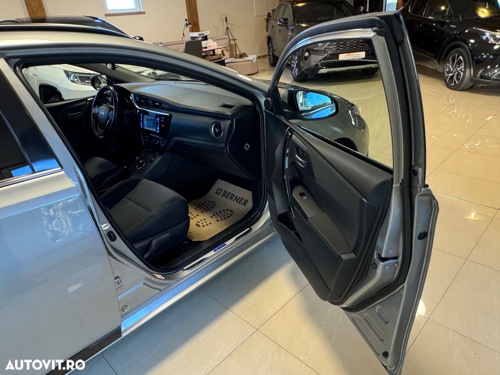 Toyota Auris 1.8 VVT-i Hybrid Automatik Touring Sports Team Deutschland - 15