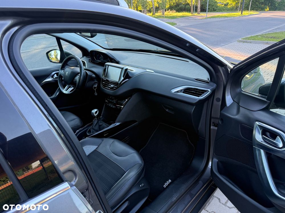 Peugeot 2008 PureTech 130 Stop&Start Allure - 24