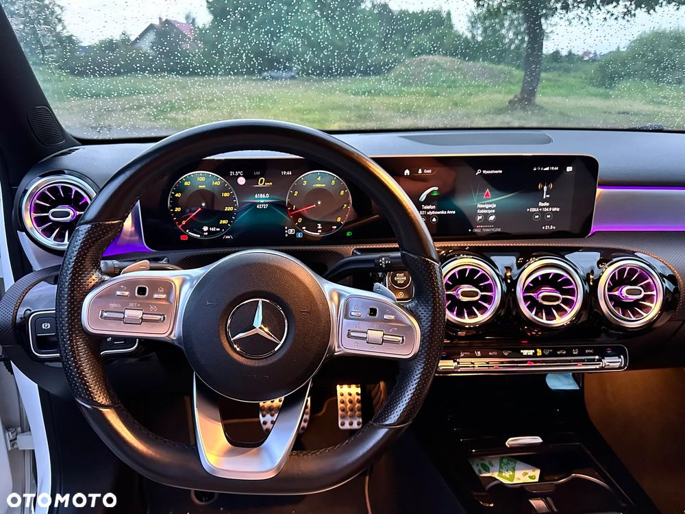 Mercedes-Benz Klasa A 220 4-Matic AMG Line 7G-DCT - 11