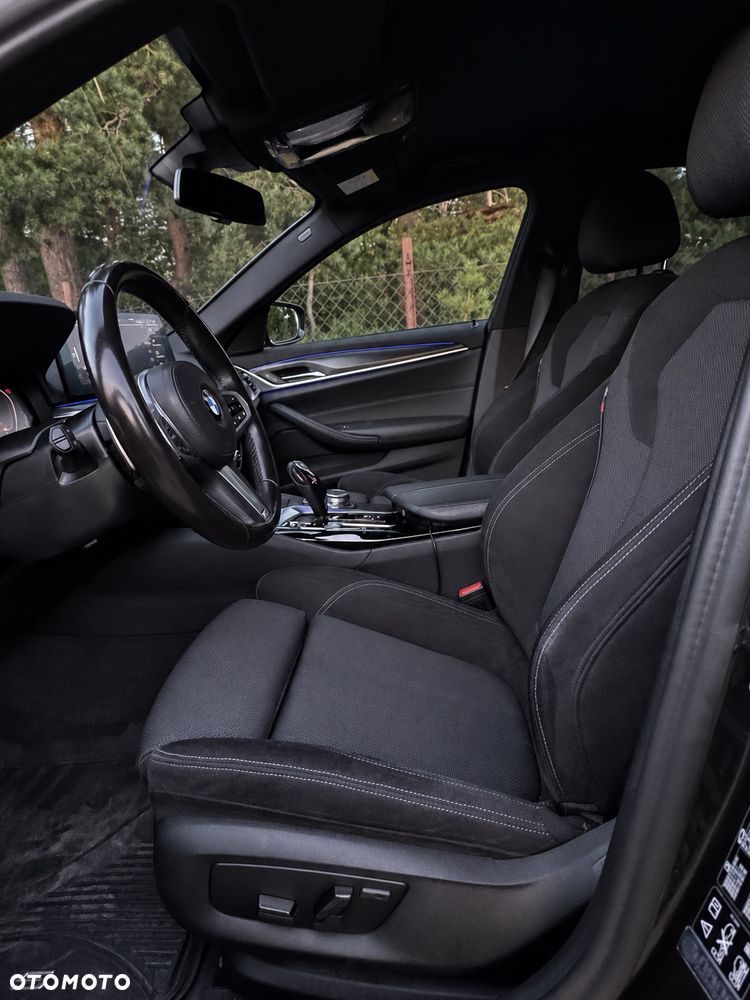 BMW Seria 5 520d xDrive MHEV M Sport sport - 11