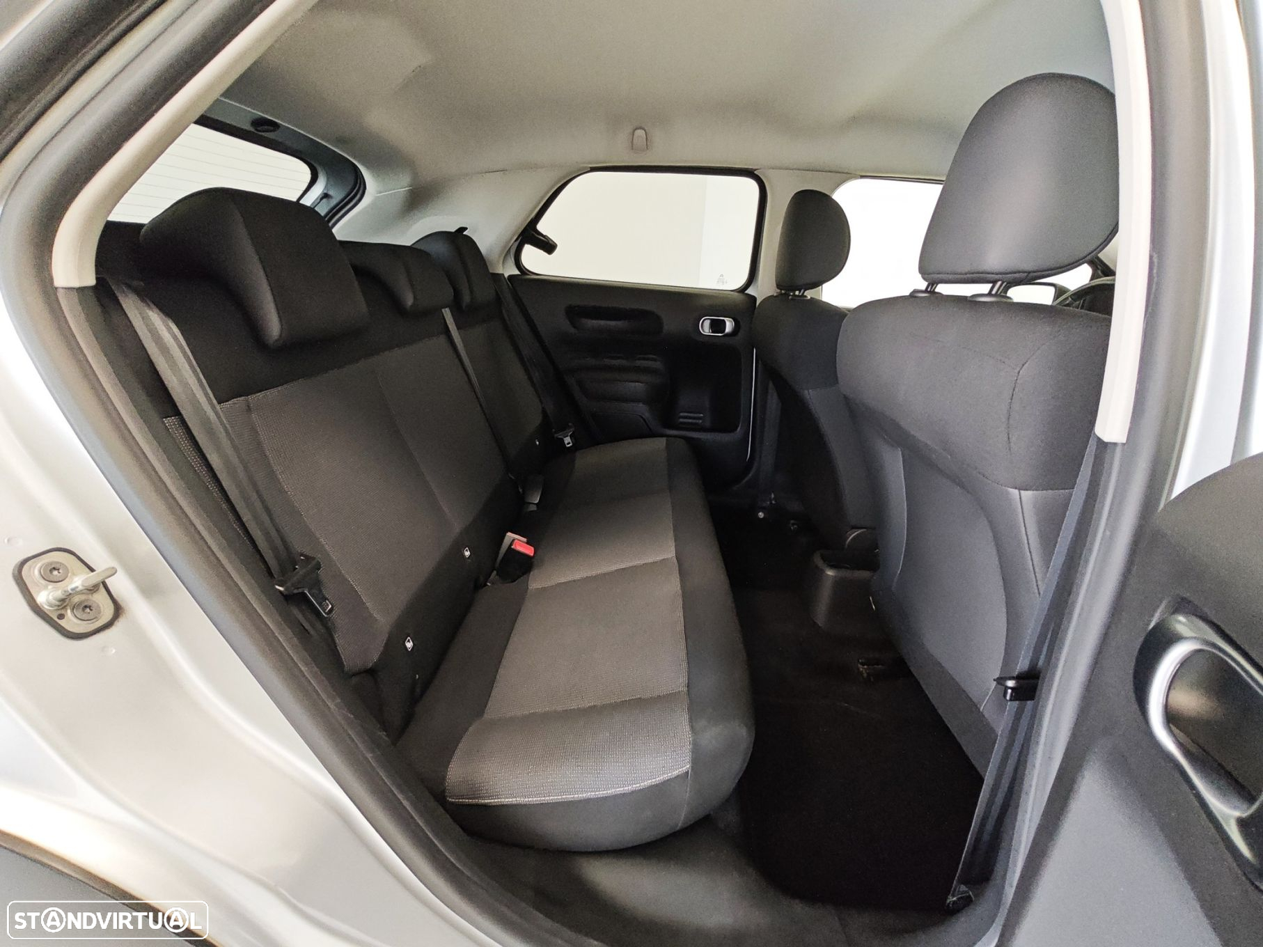 Citroën C4 Cactus 1.2 PureTech Shine - 29