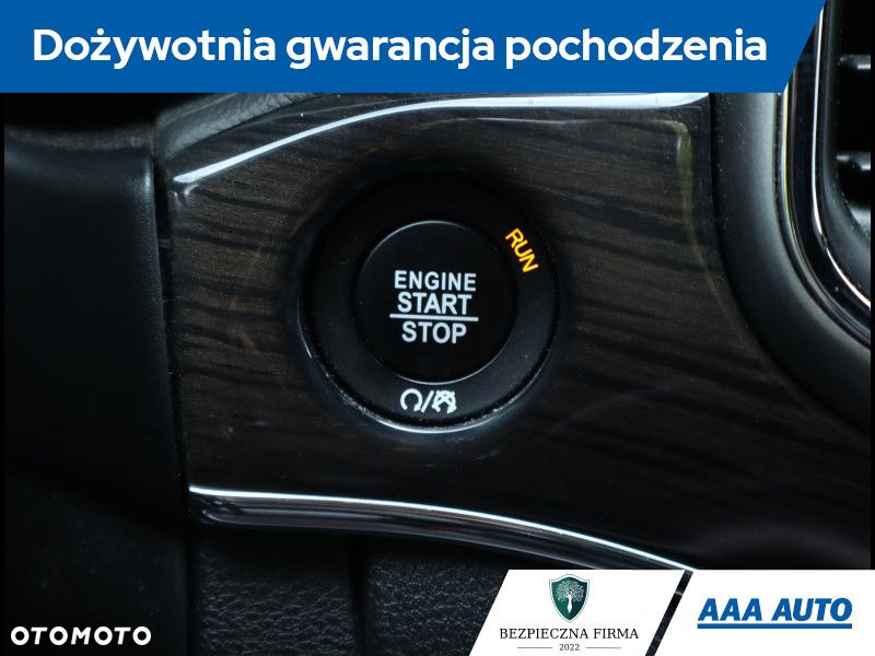 Jeep Grand Cherokee - 22