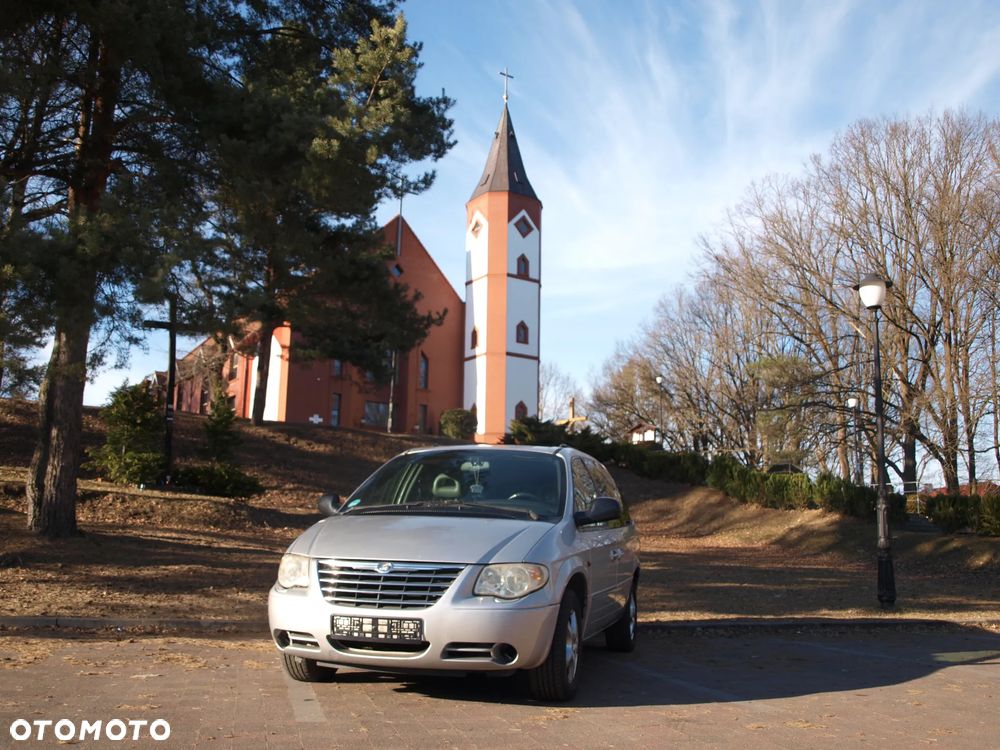 Chrysler Grand Voyager - 26