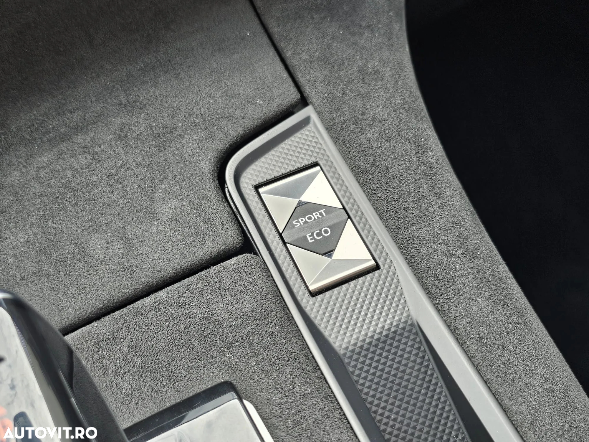Citroën DS7 Crossback PureTech 180 Aut. SO CHIC - 29
