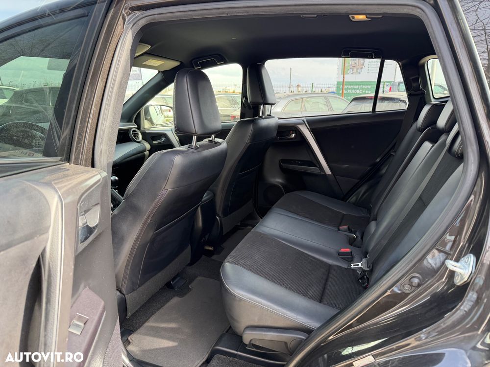 Toyota RAV4 2.0 D-4D 4x2 Start-Stop Edition-S - 13