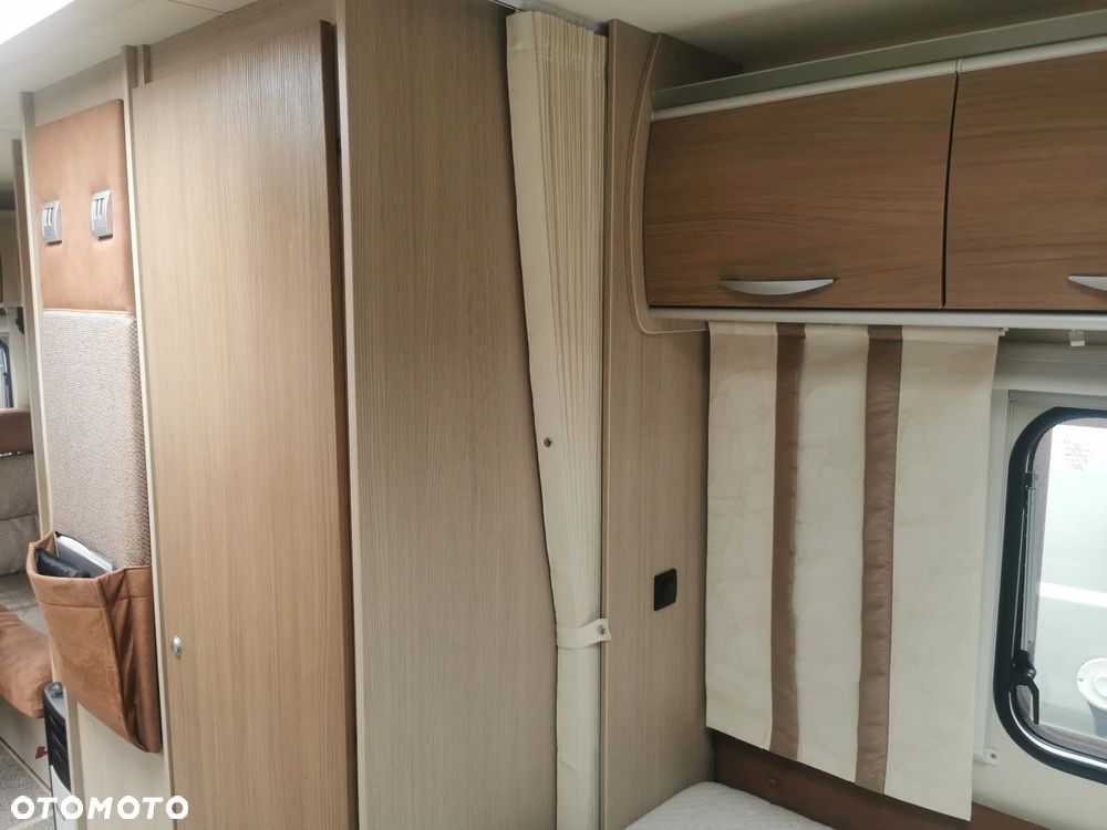 Burstner Averso Comfort 460LT - 22
