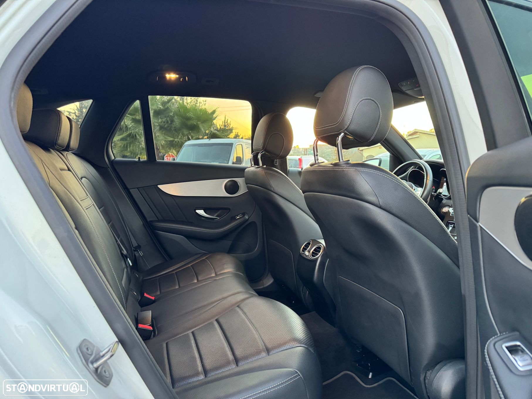 Mercedes-Benz GLC 220 d 4Matic 9G-TRONIC AMG Line - 33