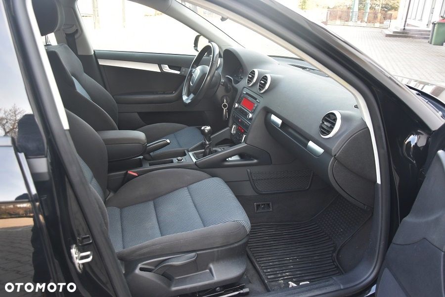 Audi A3 Sportback 2.0 TDI DPF Attraction - 13