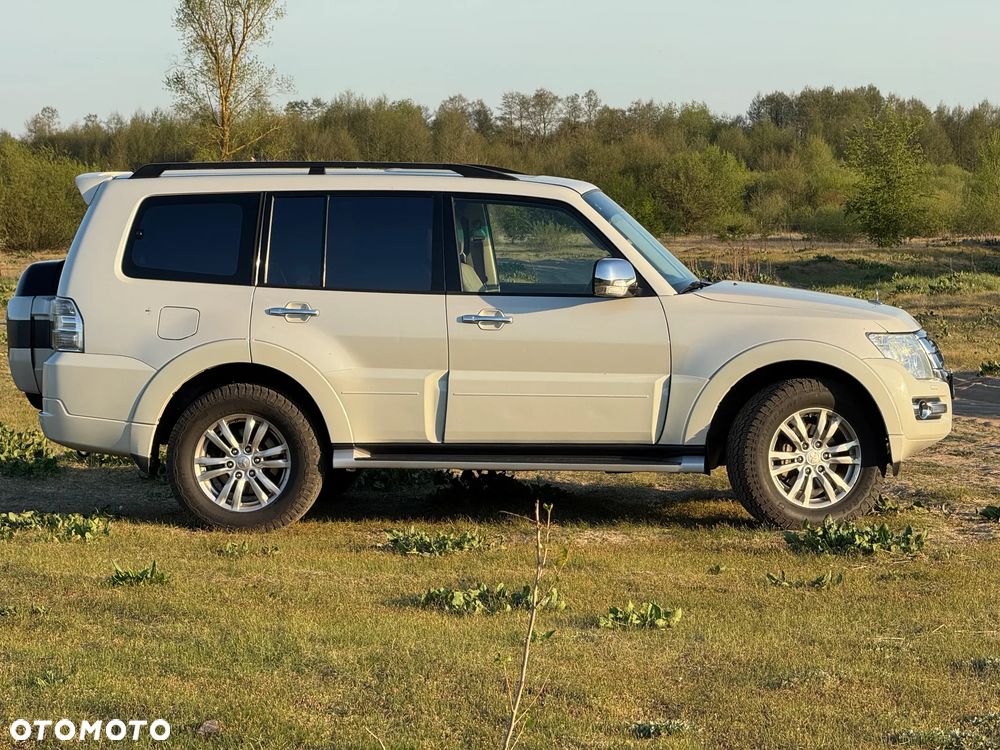 Mitsubishi Pajero - 4