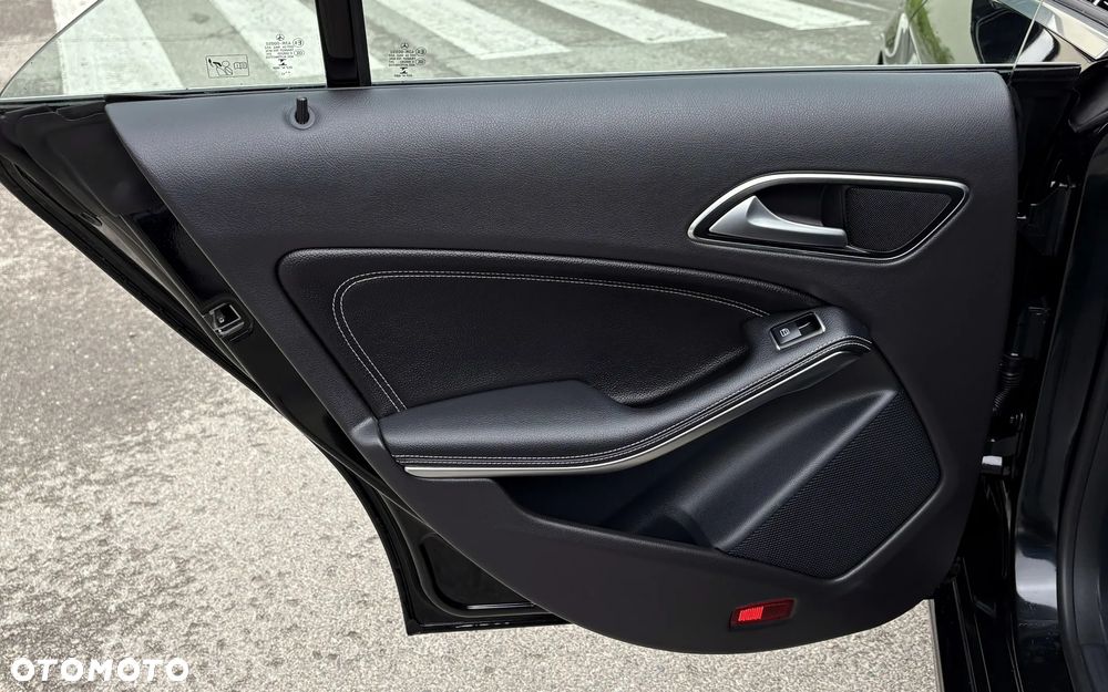 Mercedes-Benz CLA 180 Edition 1 - 26