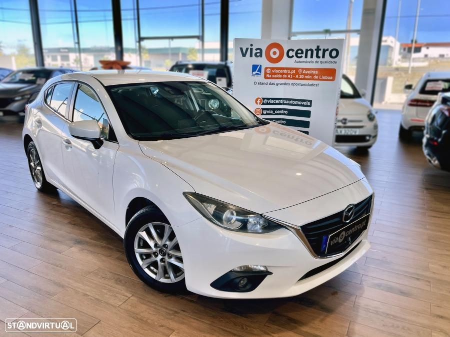 Mazda 3 Hatchback - 3