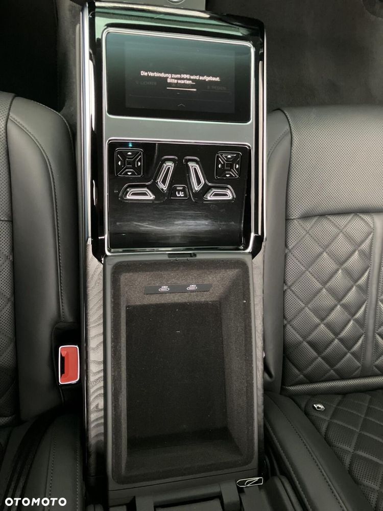 Audi A8 - 17
