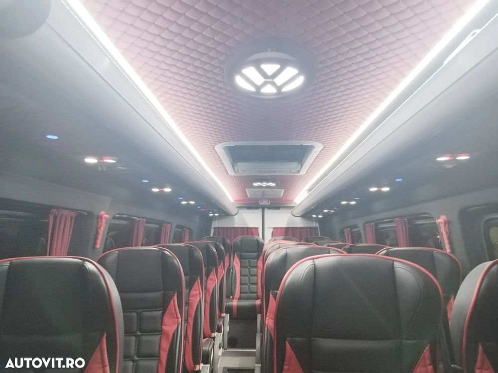 Volkswagen CRAFTER 2.0 - 9