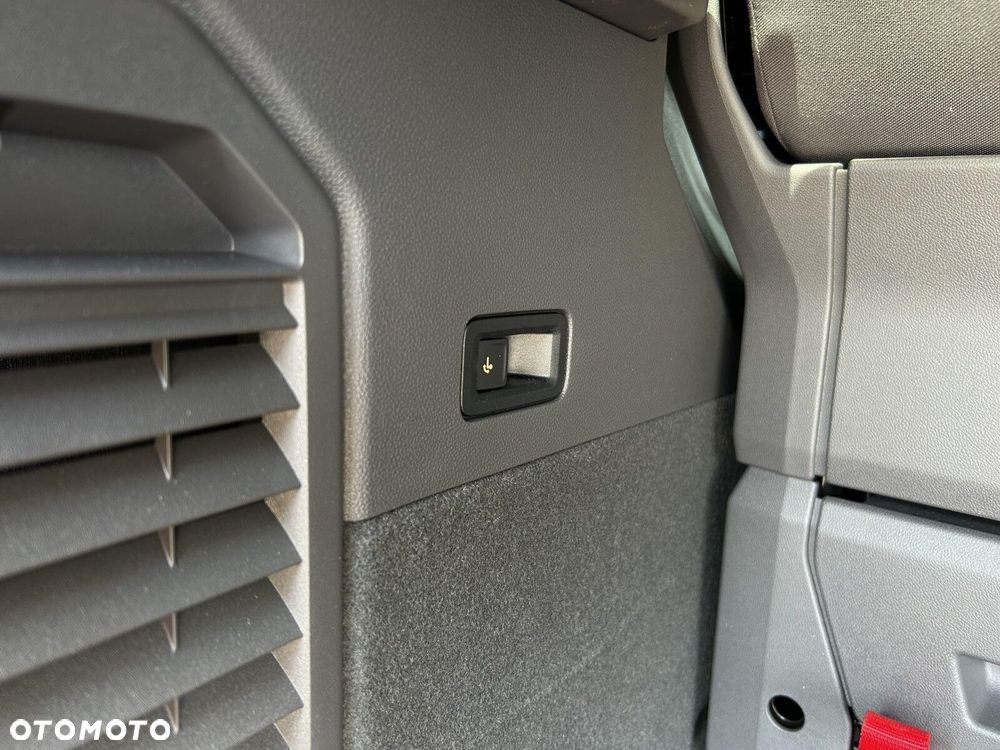 Volkswagen California - 36