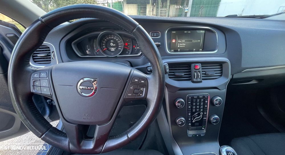 Volvo V40 2.0 D2 Kinetic - 22