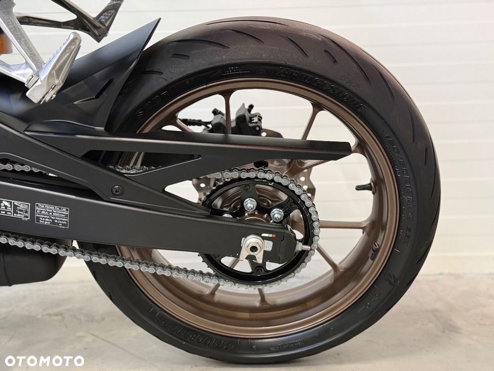 Honda CB - 31