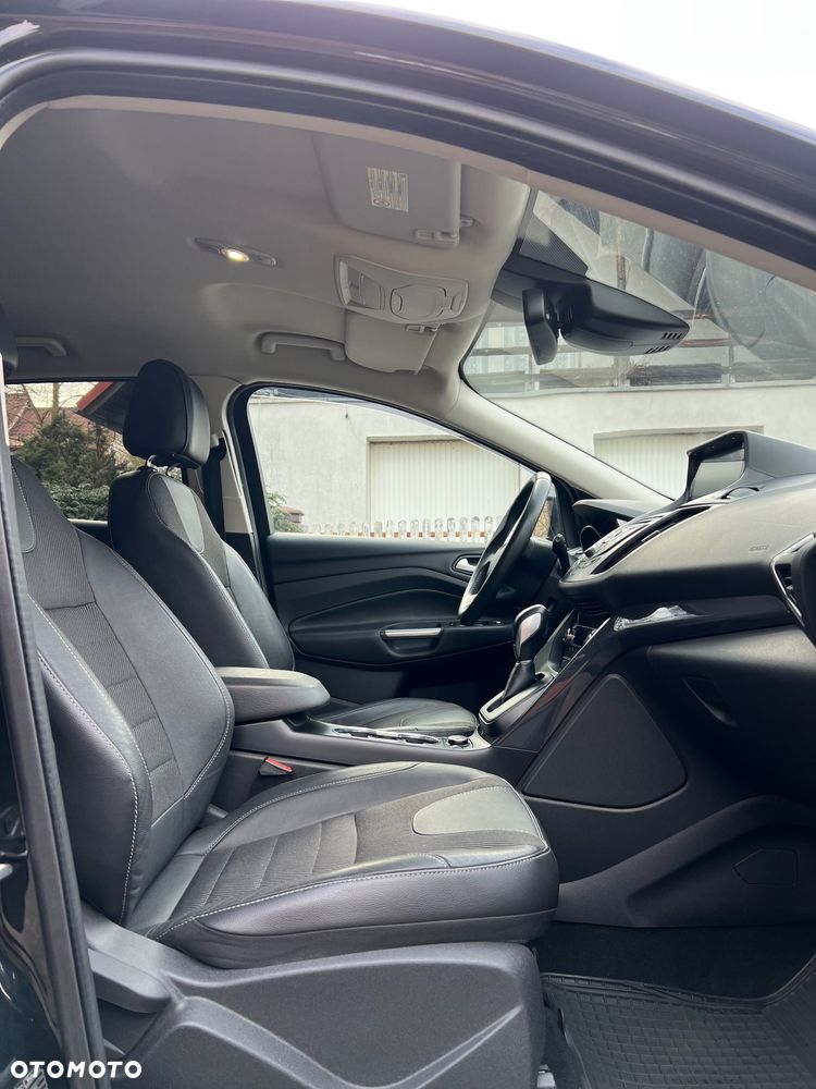 Ford Kuga 2.0 TDCi 4x4 Titanium - 25