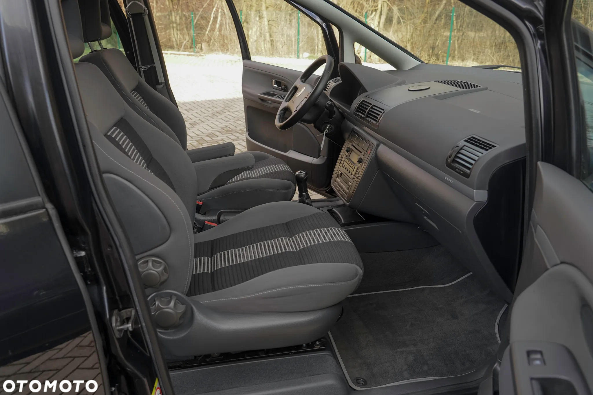 Volkswagen Sharan 1.8 5V Turbo Sportline - 22