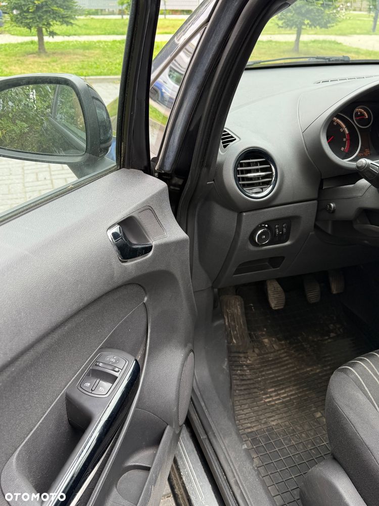 Opel Corsa 1.2 16V Enjoy - 9