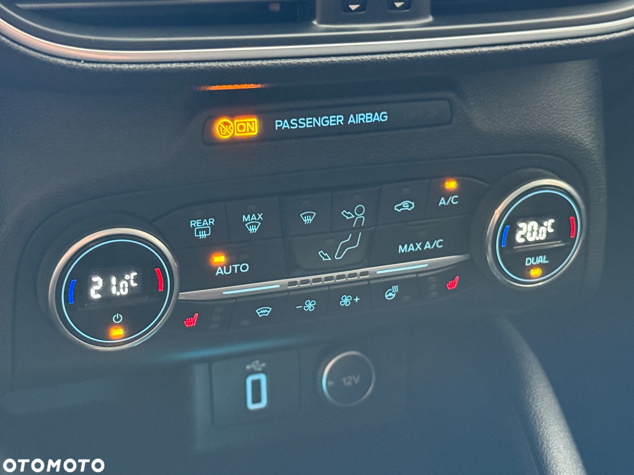 Ford Focus 1.0 EcoBoost Active - 28
