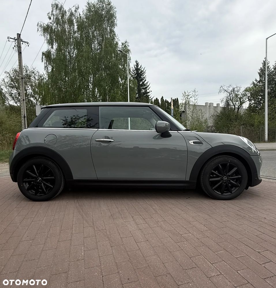 MINI ONE 60 Years - 8