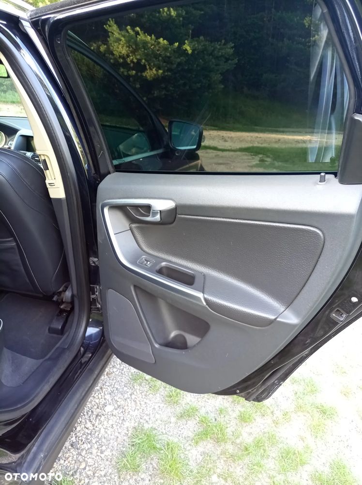Volvo XC 60 D5 AWD Summum - 33