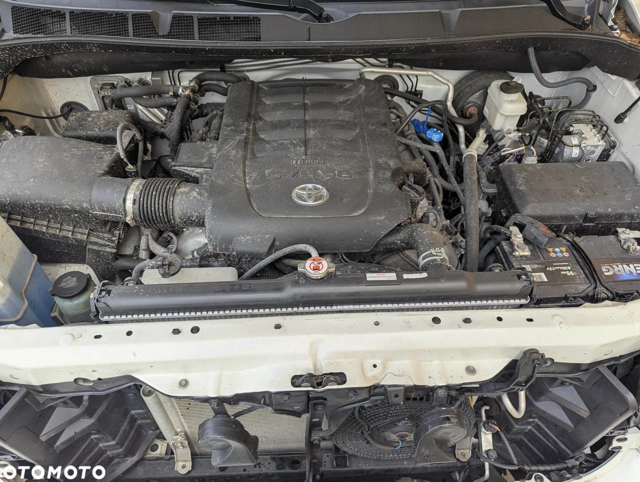Toyota Sequoia - 18