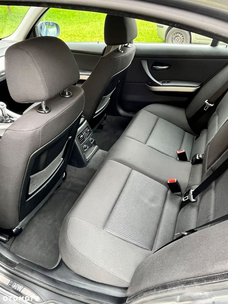 BMW Seria 3 318d DPF Edition Lifestyle - 9
